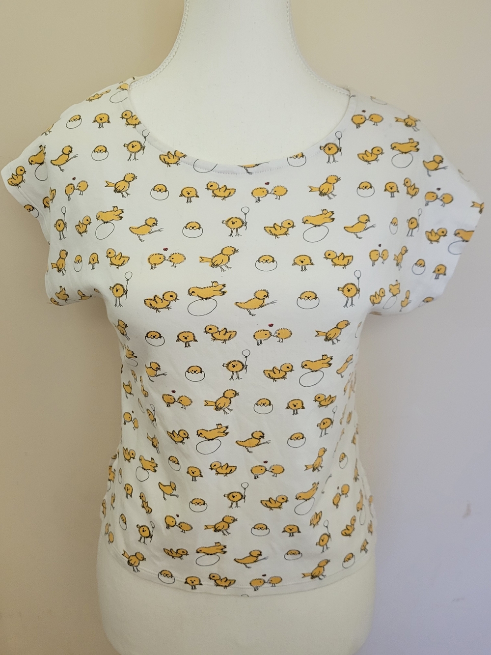 Roller Rabbit White Tee with Yellow Chick Print Prima Cotton XS Comfy